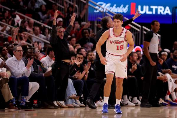 谢泼德一战封神！火箭队史15+7+10+5断俱乐部再添新丁 哈登8次领跑