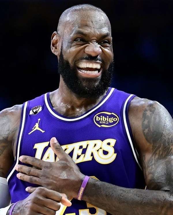 七连胜湖人剑指总冠军！詹姆斯14中13引爆联盟，东契奇成最佳拍档